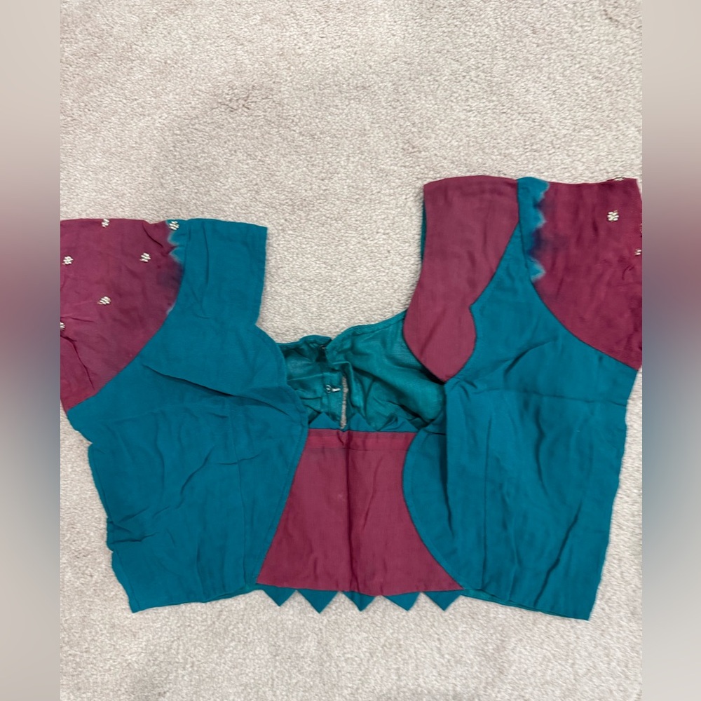 Indian saree blouse size 32 can fit 34